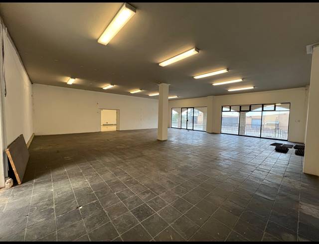 2,616M² WAREHOUSE TO LET IN STRIJDOMPARK